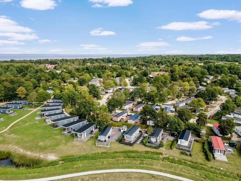 Chalet Babbelaar 6 - Premium Locatie Lauwersoog Eksteriør billede